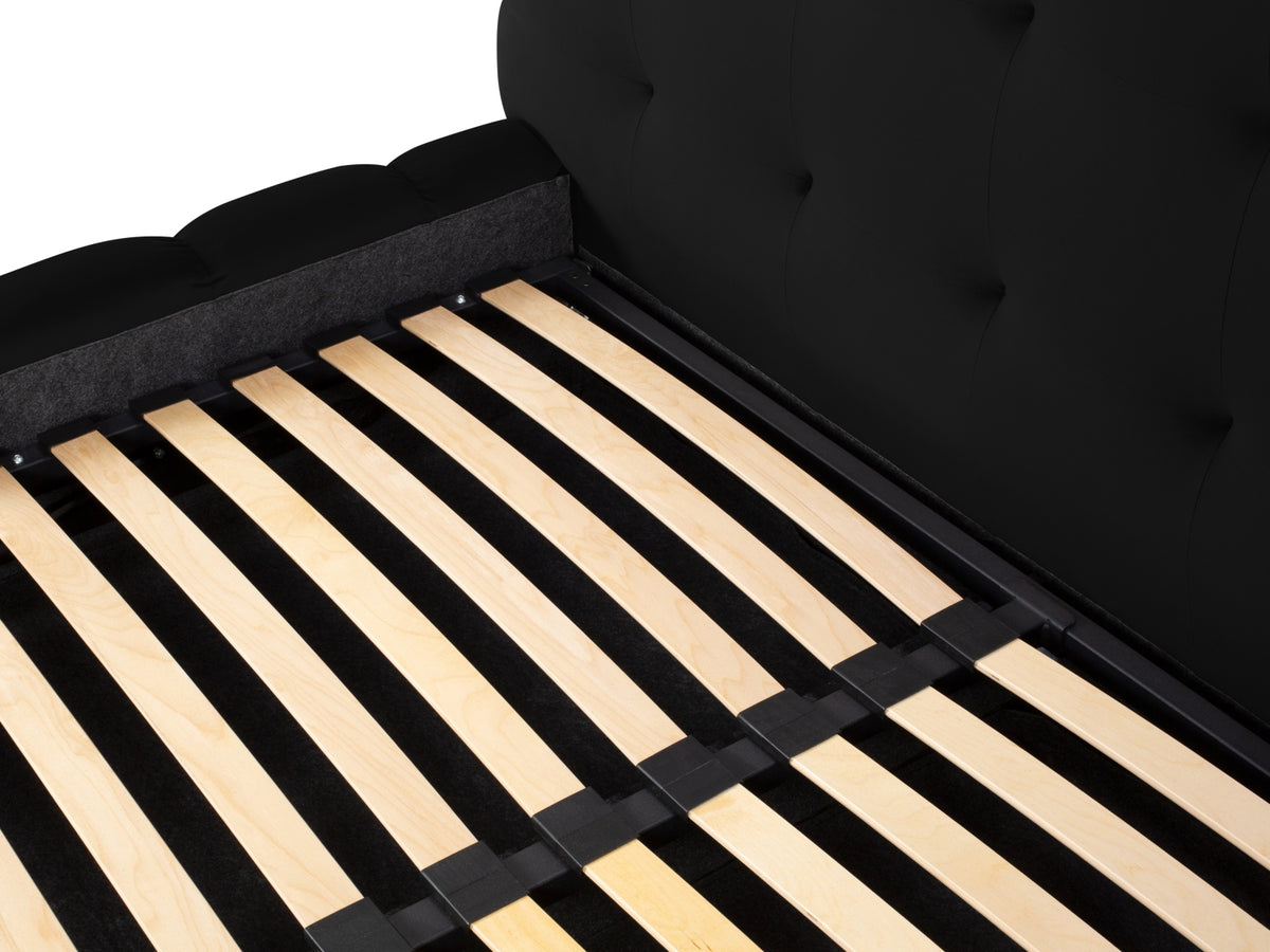 Bed 663680