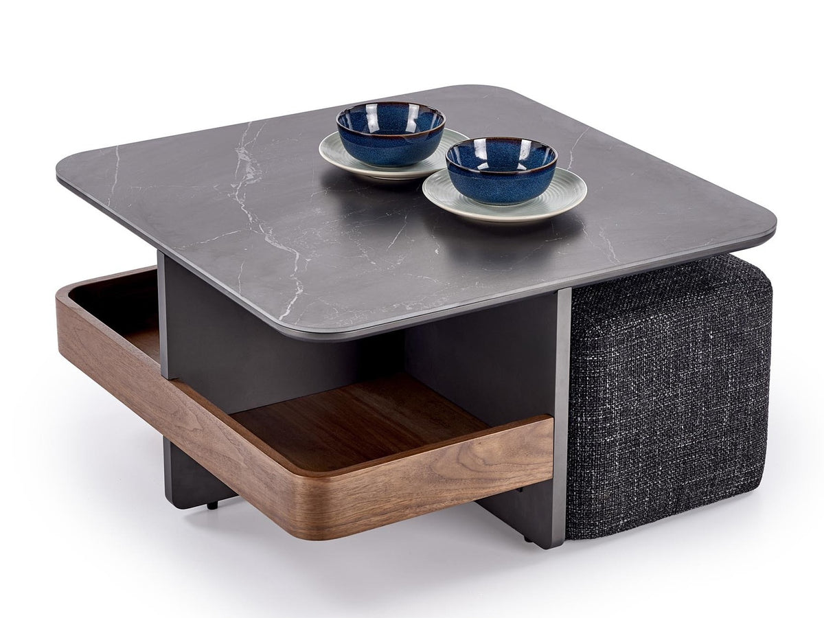 Coffee table 668633