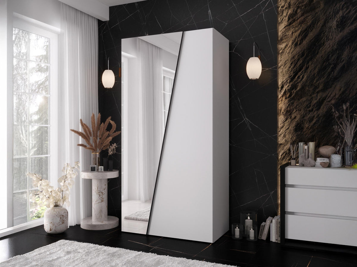 Wardrobe 670553