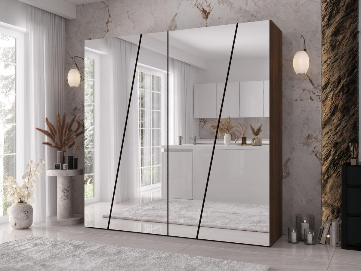 Wardrobe 670760