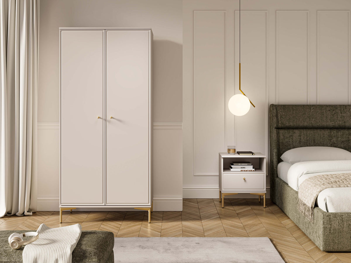 Wardrobe 671447