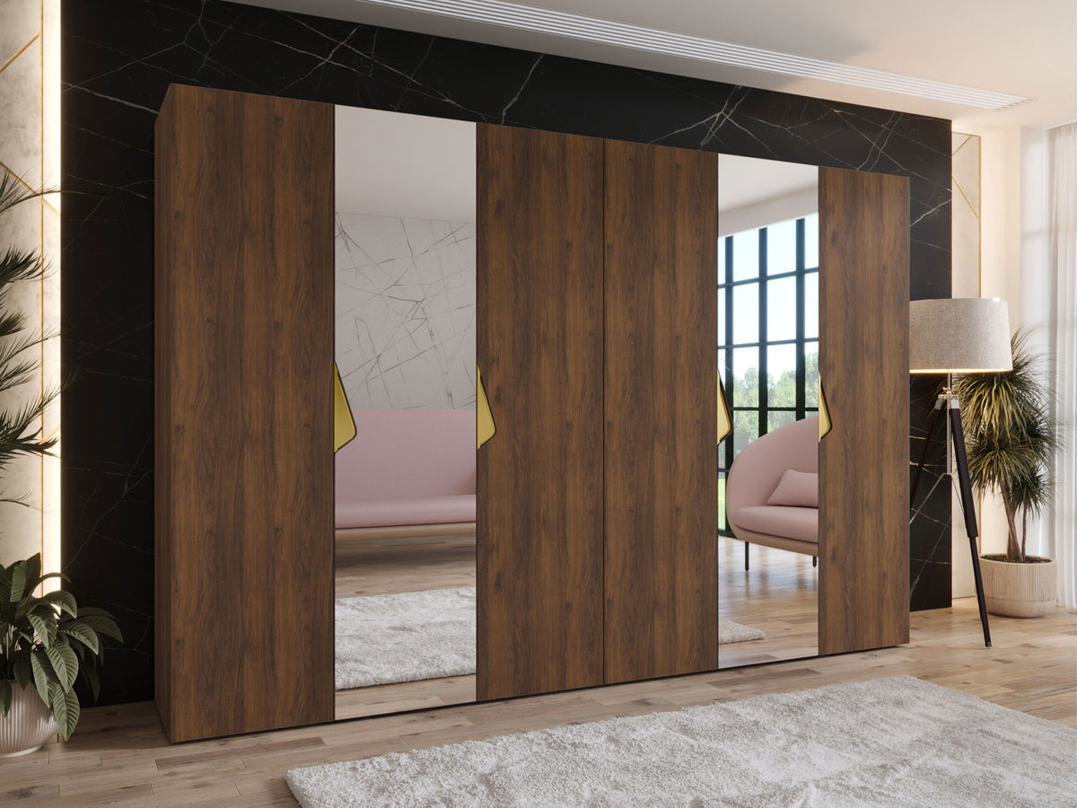 Wardrobe 648158