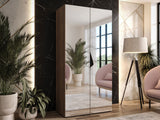 Wardrobe 648172