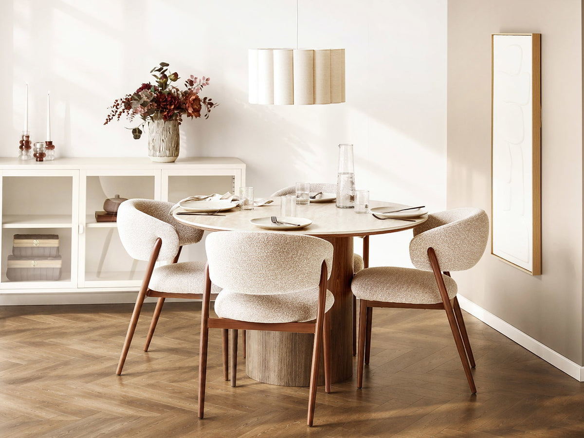 Table 678570