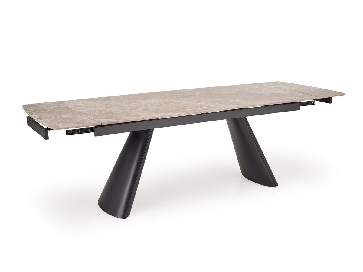 Table 681739