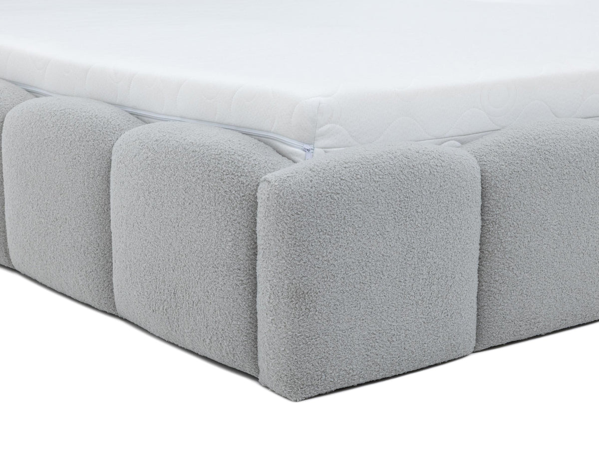 Bed 682600