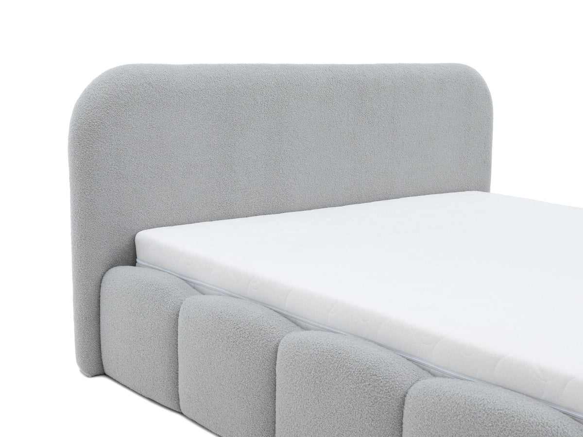 Bed 682600