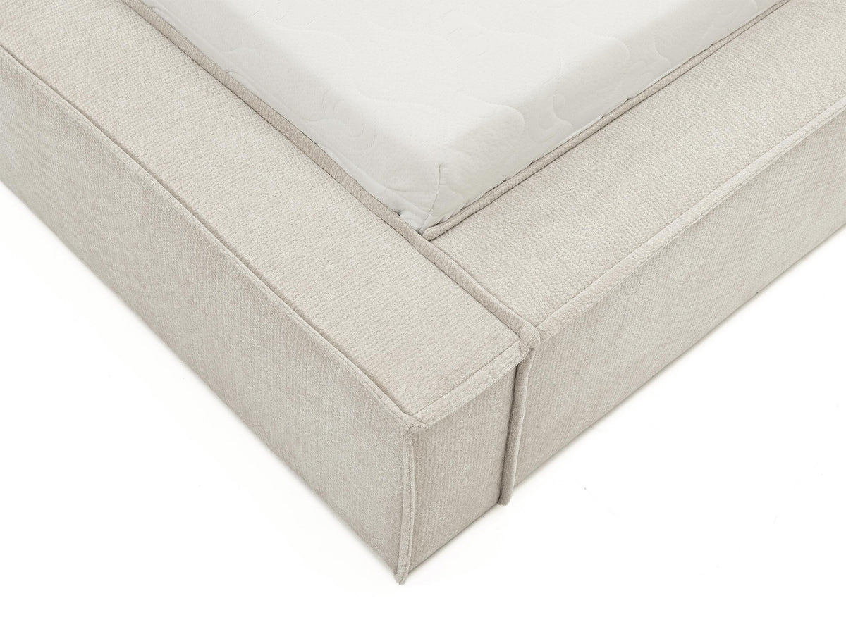 Bed 682638