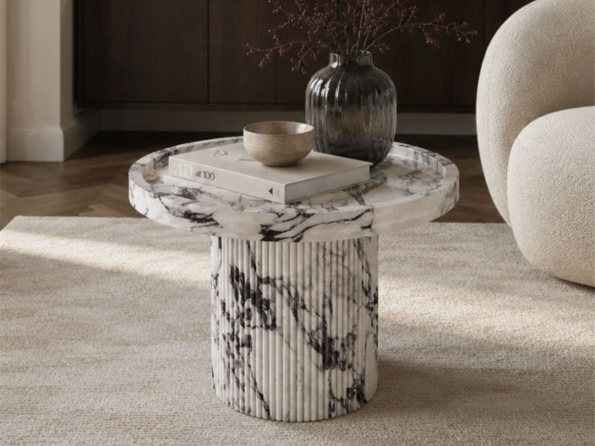 Coffee table 686487